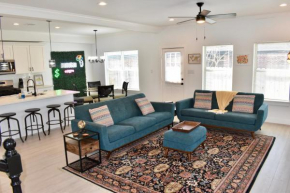4-Bed Home, Prime Houston Location